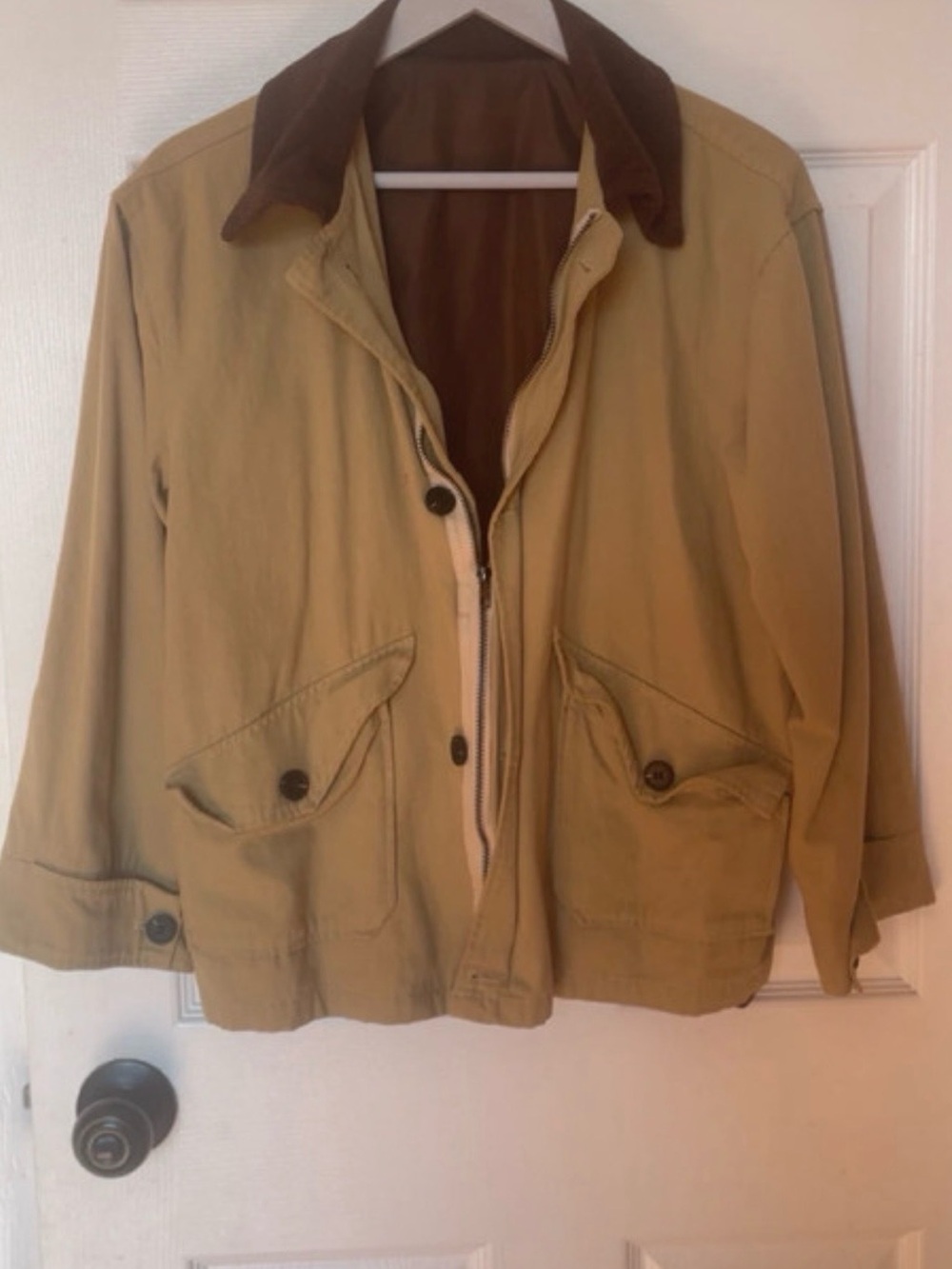 Women Barn Jacket with Brown Corduroy Collar